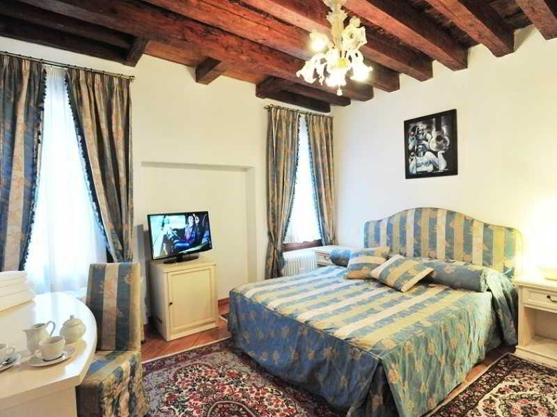 Casa Dei Cavalieri Venedig